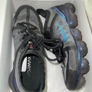 Vapor Max - Women’s size 8 - silver , blue, purple
